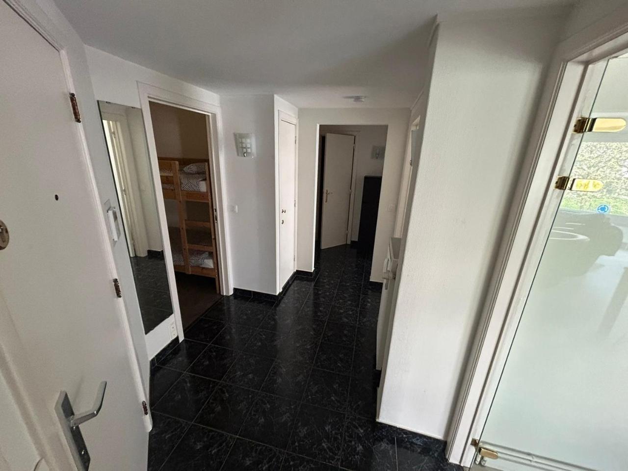3 Bedroom Apartment Nearby The Sea Остенде Екстериор снимка